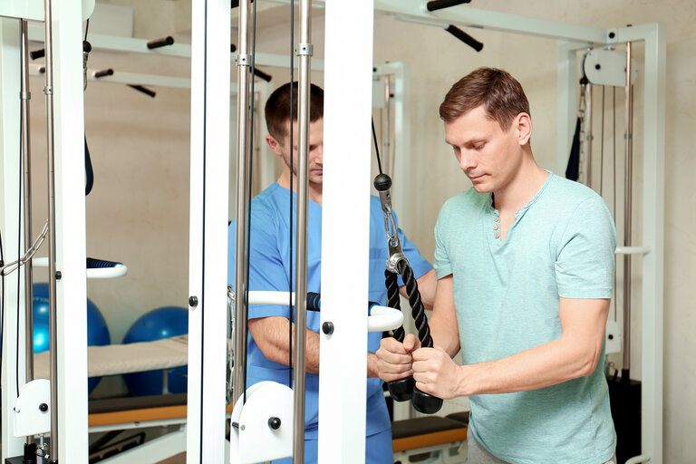 Markus mag es effektiv: Maximiere deinen Muskelaufbau isokinetisch